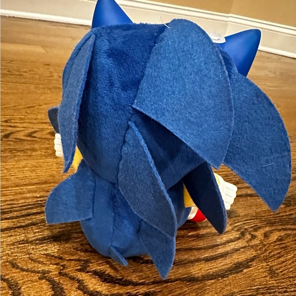 Brand New Sonic - Stuffed Animal - Picture 2 of 2
